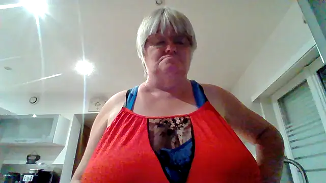 Snapshot of coquinesensuel chatting on 06/25/26, 08:14 coquinesensuel online show from 06/25/26, 08:14