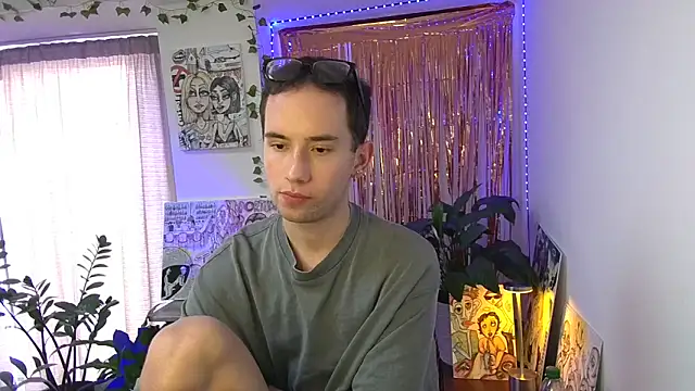 Angel V  online show from 06/18/26, 04:12