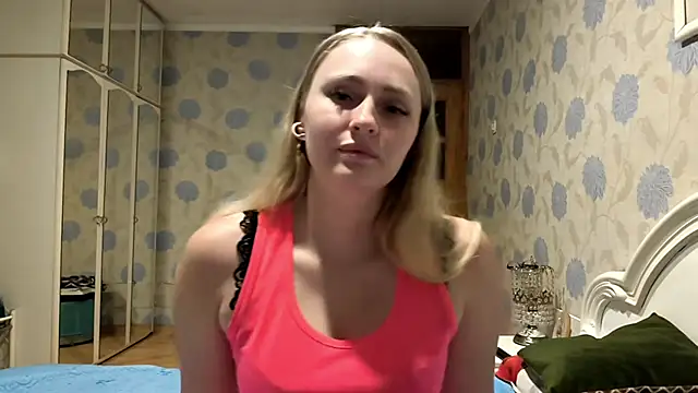 Snapshot of mintchill chatting on 07/28/26, 02:08 mintchill online show from 07/28/26, 02:08