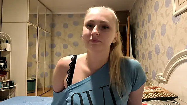 Snapshot of mintchill chatting on 07/25/26, 02:08 mintchill online show from 07/25/26, 02:08