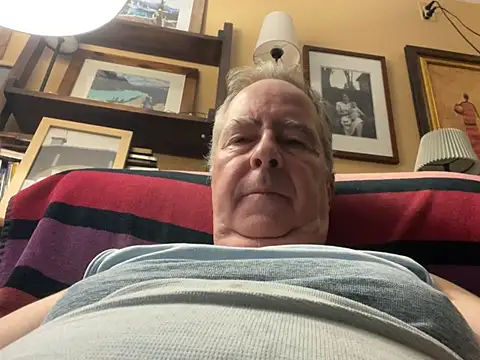 Snapshot of andre1936 chatting on 07/21/26, 05:47 andre1936 online show from 07/21/26, 05:47