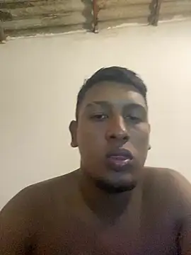 Snapshot of negrito21cmver chatting on 06/27/26, 02:06 negrito21cmver online show from 06/27/26, 02:06