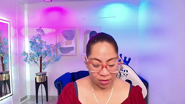 Silvana lane online show from 07/22/26, 07:49