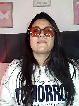 samm curvy online show from 07/18/26, 11:24