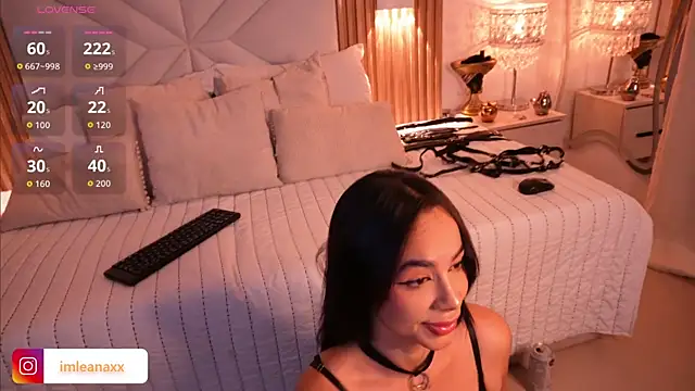 Snapshot of imLeanna_ chatting on 07/16/26, 10:07 imLeanna online show from 07/16/26, 10:07