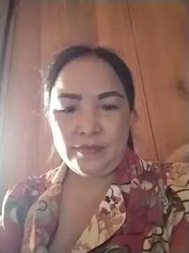 Snapshot of Naaya8109 chatting on 06/18/26, 05:17 Naaya8109 online show from 06/18/26, 05:17