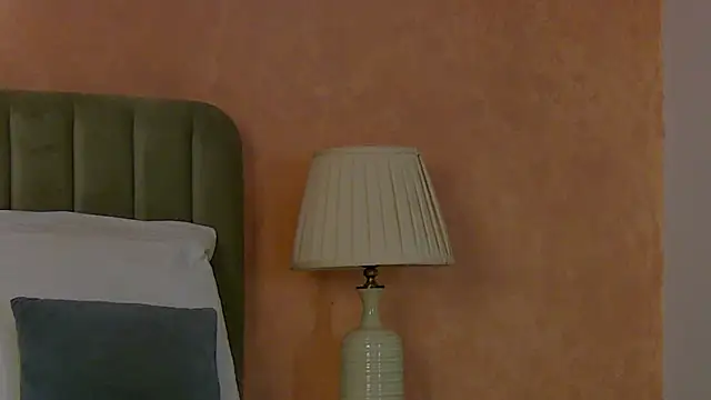 Tessa Bloom online show from 07/10/26, 05:57