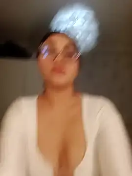 Violettvans3233 online show from 06/19/26, 12:16