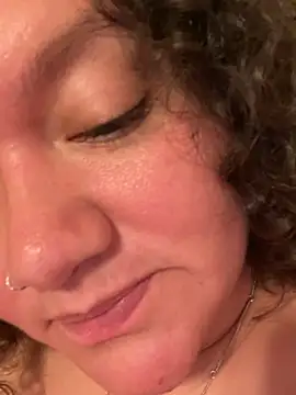 Snapshot of HeidiSanabria chatting on 07/11/26, 02:56 HeidiSanabria online show from 07/11/26, 02:56
