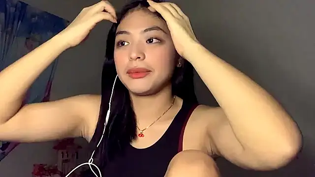 Snapshot of Hazelanne chatting on 06/19/26, 11:05 Hazelanne online show from 06/19/26, 11:05