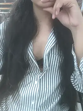 Snapshot of sushmita0 chatting on 07/02/26, 01:39 sushmita0 online show from 07/02/26, 01:39