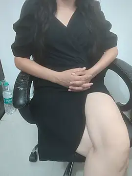 Snapshot of sushmita0 chatting on 07/28/26, 03:21 sushmita0 online show from 07/28/26, 03:21