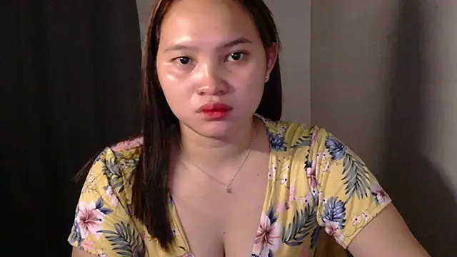 Fhwilloughbyxx online show from 07/28/26, 11:07