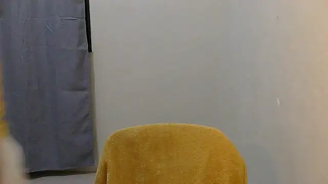 Fhwilloughbyxx online show from 07/11/26, 10:37