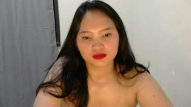 Fhwilloughbyxx online show from 06/23/26, 09:46