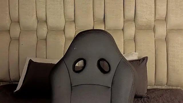 TinyVelvet online show from 06/20/26, 03:44