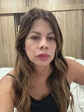 Valen Milf4u online show from 08/03/26, 12:00