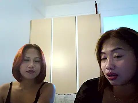 Snapshot of missceexx chatting on 06/25/26, 01:38 missceexx online show from 06/25/26, 01:38