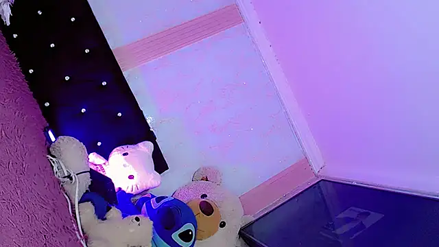 HeidiVanessa online show from 07/26/26, 02:35