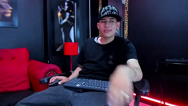 Thiagoo Vega online show from 06/20/26, 07:30
