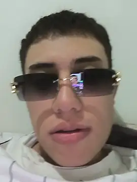Snapshot of Thiagoo_Vega chatting on 07/07/26, 04:15 Thiagoo Vega online show from 07/07/26, 04:15