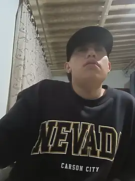 Snapshot of Thiagoo_Vega chatting on 07/18/26, 03:15 Thiagoo Vega online show from 07/18/26, 03:15
