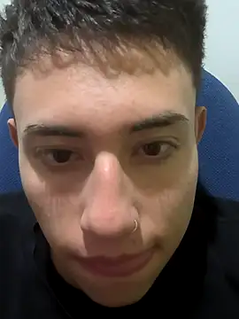 Snapshot of Thiagoo_Vega chatting on 07/17/26, 03:04 Thiagoo Vega online show from 07/17/26, 03:04