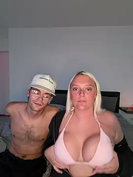 Blondebarbie21 online show from 08/04/26, 10:36