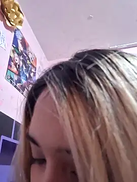 Snapshot of Honeycitabomnita chatting on 06/20/26, 11:54 Honeycitabomnita online show from 06/20/26, 11:54