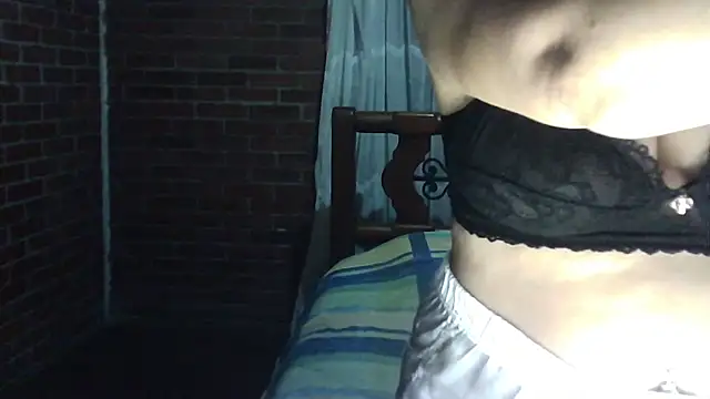 CarolinaMoretti online show from 06/24/26, 01:04