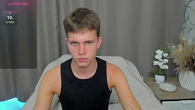 m0neyken online show from 08/10/26, 02:07