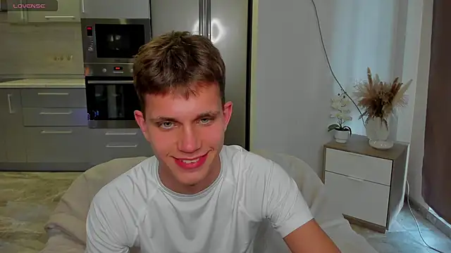 m0neyken online show from 08/04/26, 02:16