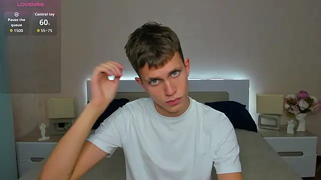m0neyken online show from 07/26/26, 02:29