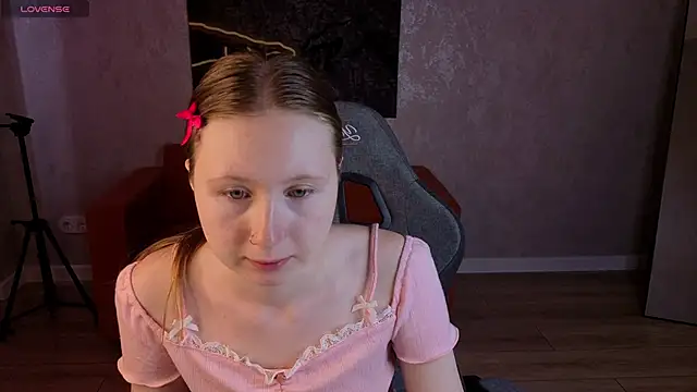 LiliTiny online show from 06/27/26, 01:22