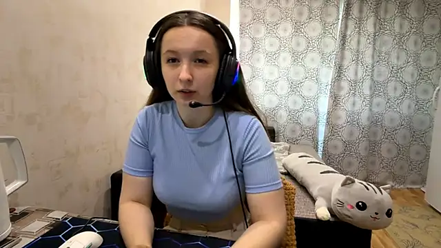 Snapshot of DivingSlab chatting on 06/19/26, 10:43 DivingSlab online show from 06/19/26, 10:43