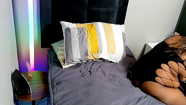 SpicedDove online show from 07/18/26, 02:58