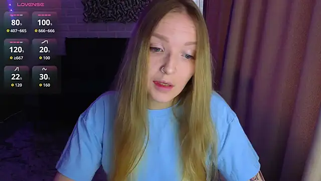 Snapshot of Kate__Walker chatting on 06/20/26, 03:55 Kate Walker online show from 06/20/26, 03:55