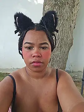 Alexandra Jaramillo online show from 07/07/26, 12:09