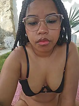 Alexandra Jaramillo online show from 06/21/26, 12:22