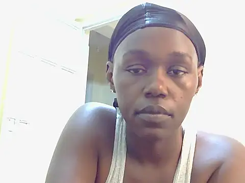 Snapshot of Heliosann chatting on 07/05/26, 10:22 Heliosann online show from 07/05/26, 10:22