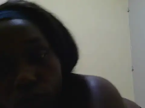 Snapshot of Heliosann chatting on 07/16/26, 04:59 Heliosann online show from 07/16/26, 04:59
