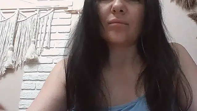 Camilynbi online show from 07/04/26, 09:08