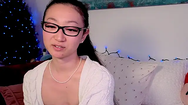 MySweetSofie online show from 12/17/25, 10:48