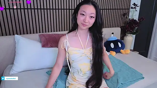 Snapshot of MySweetSofie chatting on 07/12/26, 03:51 MySweetSofie online show from 07/12/26, 03:51