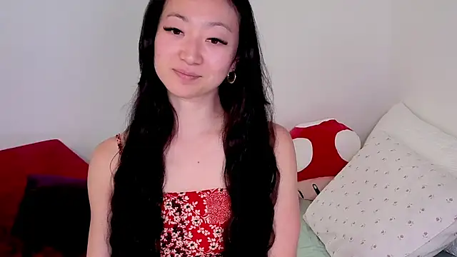 Snapshot of MySweetSofie chatting on 05/13/26, 08:05 MySweetSofie online show from 05/13/26, 08:05