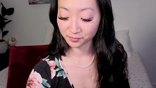 MySweetSofie online show from 10/08/25, 09:48