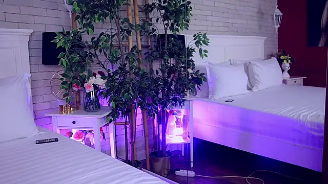 annabellahot online show from 10/27/25, 04:24