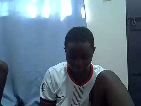 milky gal ebony online show from 07/06/26, 02:13