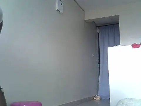 milky gal ebony online show from 06/26/26, 08:53