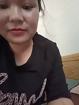 Snapshot of Holy-mi chatting on 07/21/26, 05:20 Holy-mi online show from 07/21/26, 05:20